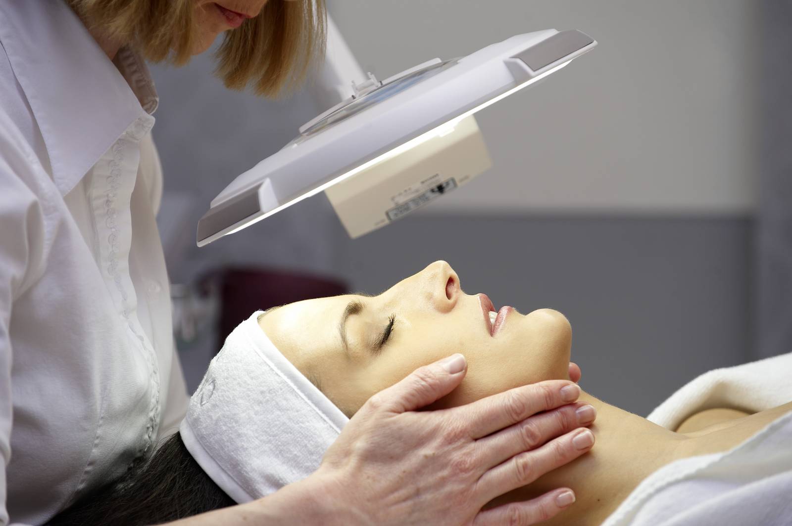 Den Zeichen der Zeit ein Schnippchen schlagen Symbolfoto