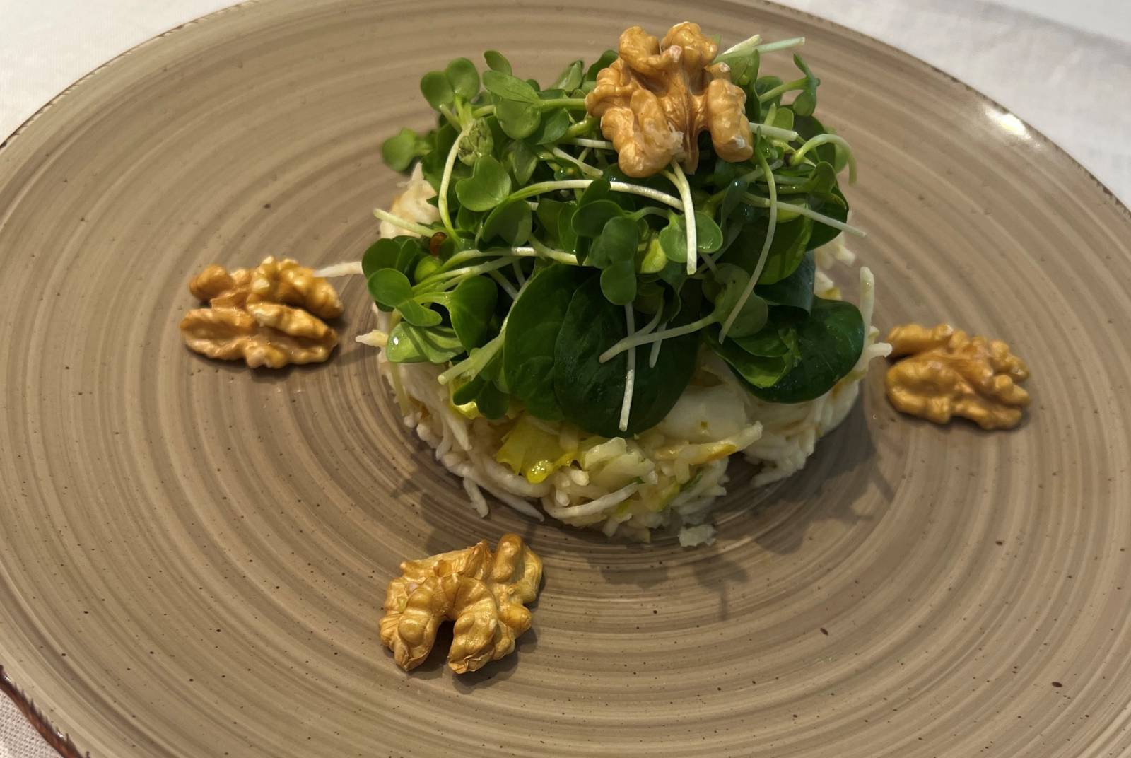 Birnen-Selleriesalat  Symbolfoto