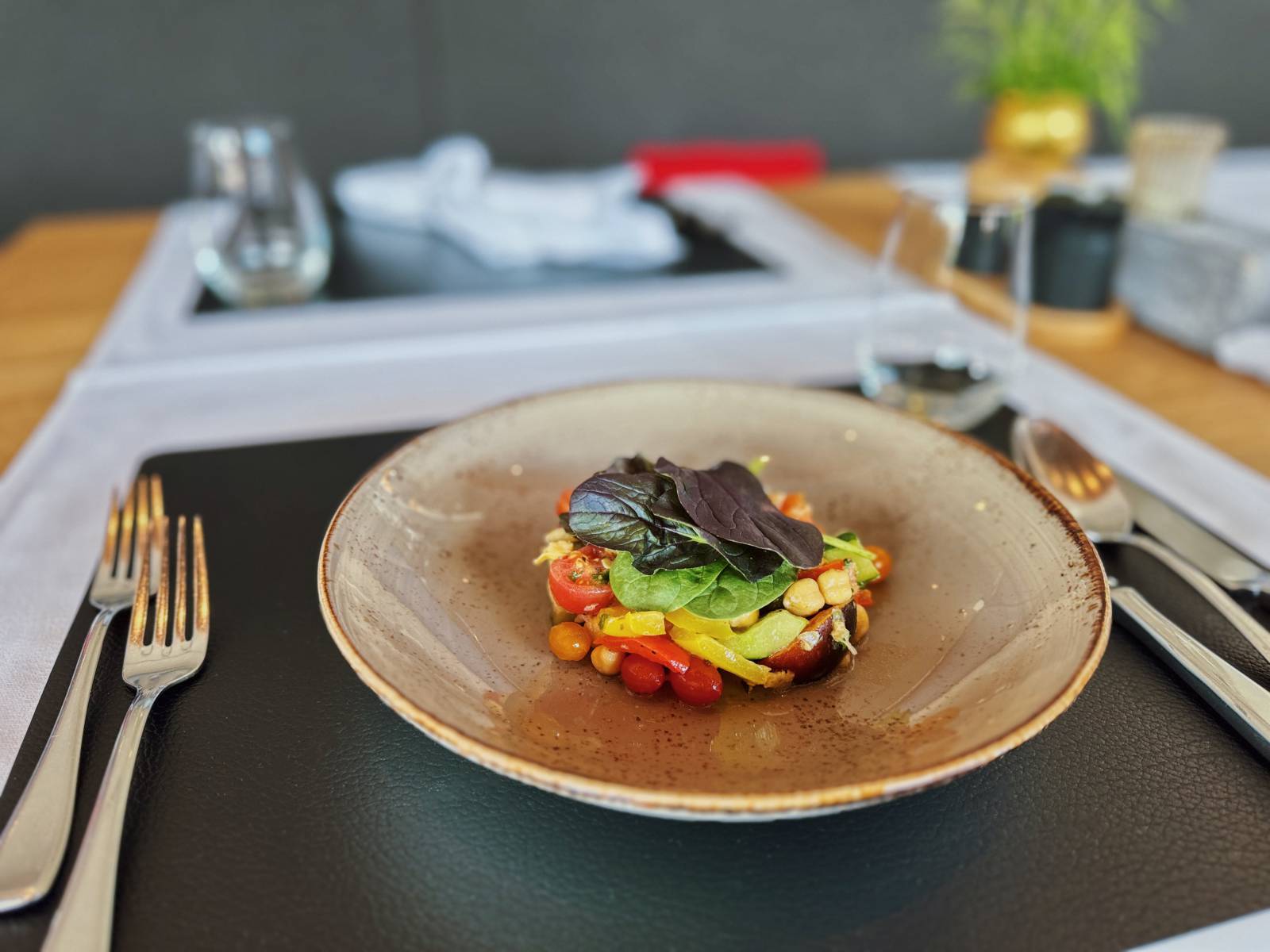 Orientalischer Kichererbsen Salat  Symbolfoto