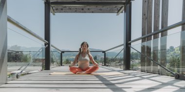 Yoga – Wohltat für Körper, Geist und Seele, Bild 1/3
